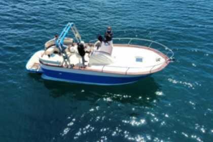 Charter Motorboat TIRRENIA VIVEUR 28 OPEN Torre del Greco