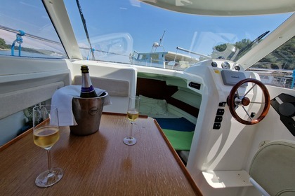 Beneteau Antares 680