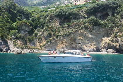 Noleggio Barca a motore ITAMA 38 FOOT Amalfi