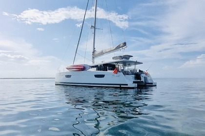 Rental Catamaran Foutaine Pajot Saona 47 Belize