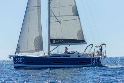Hyra båt Segelbåt Dufour Yachts Dufour 530 - 5 + 1 cab. Pozzuoli