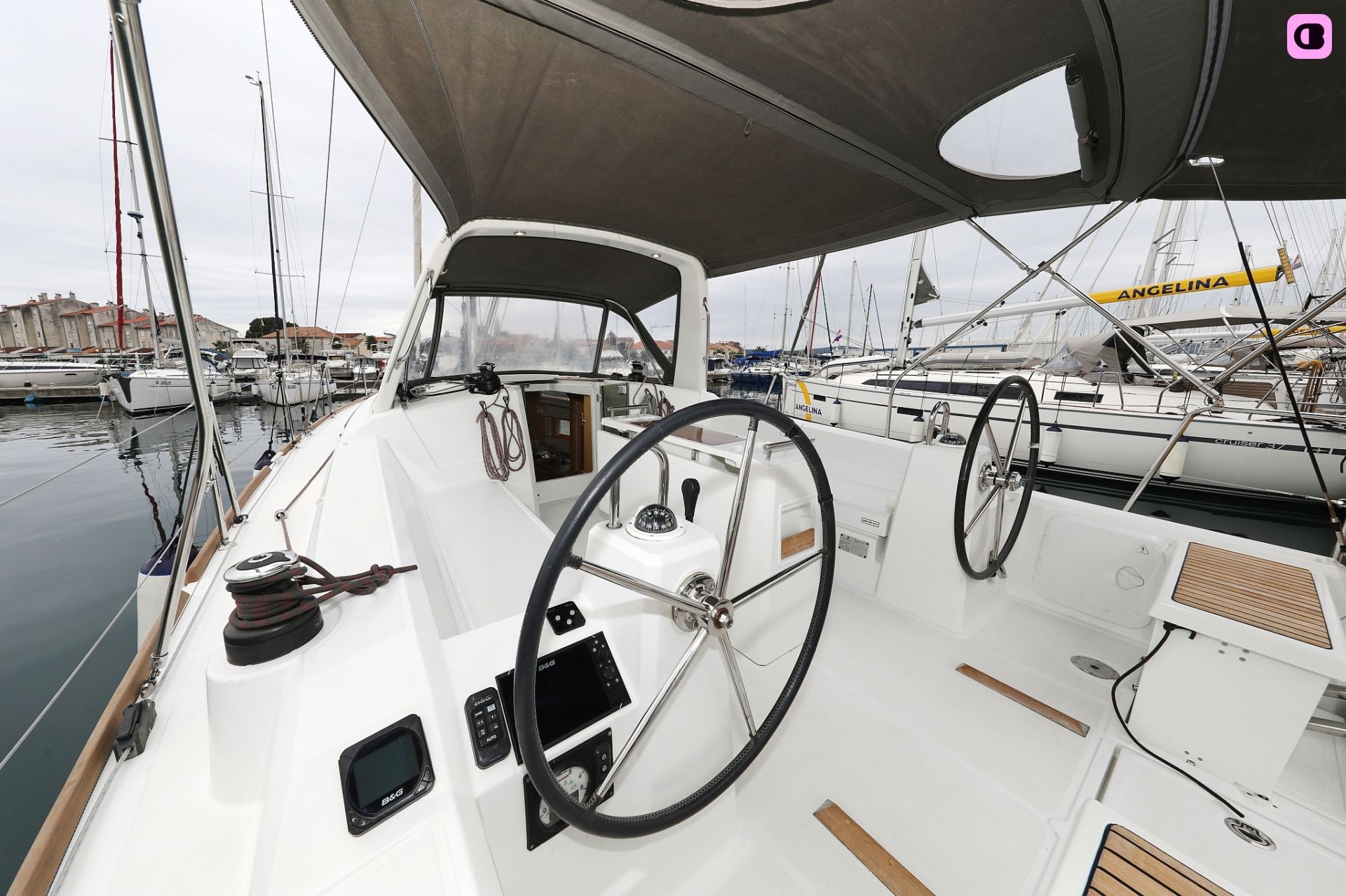 Voilier BENETEAU OCEANIS 38 11.5m 5