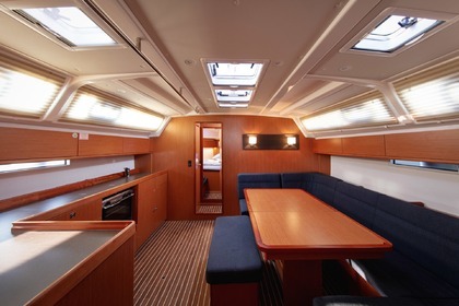 Парусник Бавария Крейсер 46