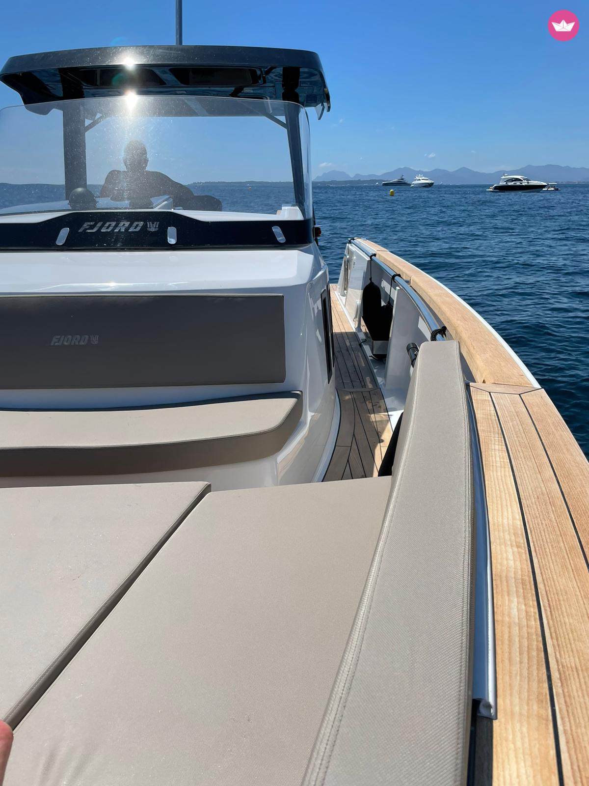 Bateau à moteur Fjord 38 OPEN 640cv 5