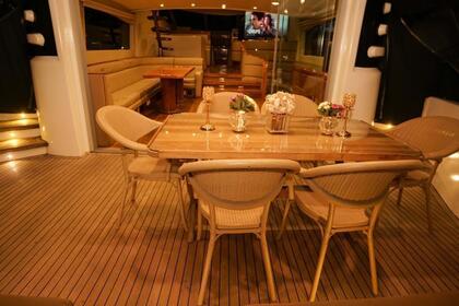 Private Luxury Motoryacht in Istanbul