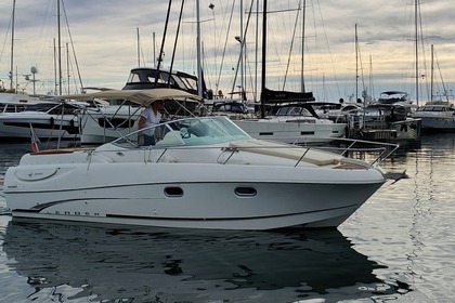 Location Bateau à moteur Jeanneau Leader 805 Golfe Juan