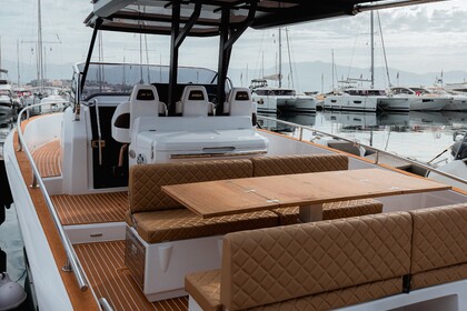 Location Bateau à moteur Salpa AVANT GARDE 1.1 Ajaccio