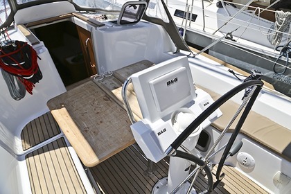 Miete Segelboot JEANNEAU SUN ODYSSEY 33I Skopelos