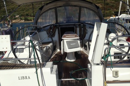 Charter Sailboat BENETEAU Oceanis 43 Cugnana Verde