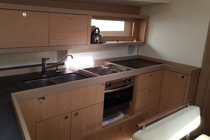 Location Voilier BENETEAU OCEANIS 45 Furnari