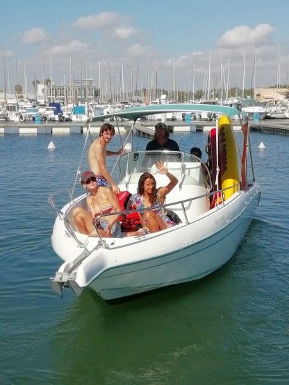 Location Bateau à moteur Jeanneau Cap Camarat 705 Sainte-Marie-la-Mer