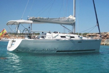Charter Sailboat BENETEAU FIRST 36.7 Porto Venere
