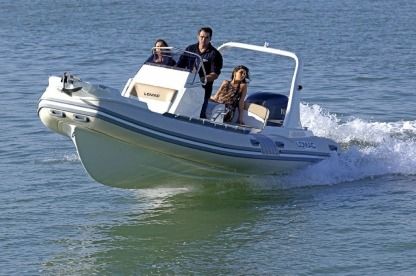 Alquiler Neumática  Lomac Nautica 710 In Ajaccio