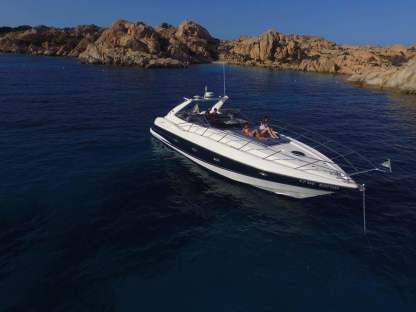 Charter Motorboat Sunseeker Camargue Cannigione