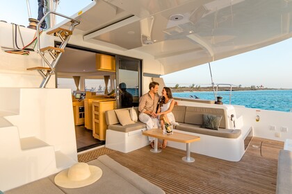 Rental Catamaran Lagoon 42 Sint Maarten