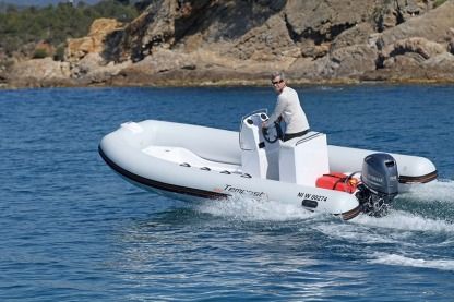 Location Bateau à moteur Capelli 500 Easy L'Estartit