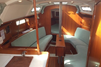 Fantástico velero Beneteau Oceanis de 33 pies en Gijón