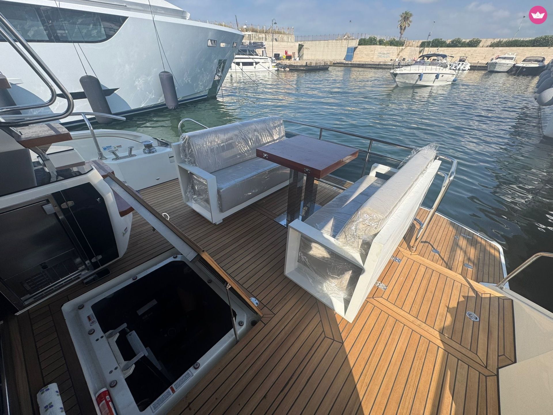Bateau à moteur Cranchi F52 FLY 1400cv 5