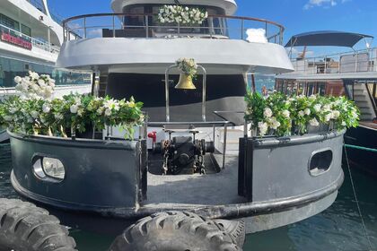 Luxury motor yacht for 120 people B2