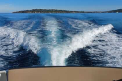 LOUE MERRY FISHER 855, 8 PERS