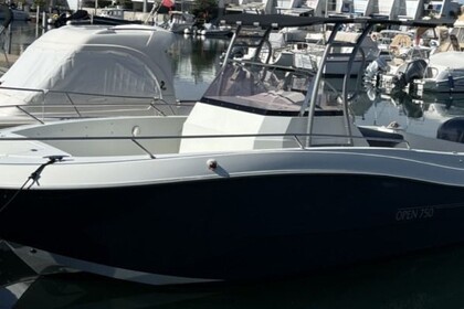 Rental Motorboat Pacific Craft Open 750 Saintes-Maries-de-la-Mer