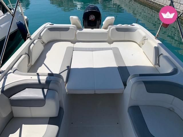 Bateau à moteur BAYLINER E7 150cv 4