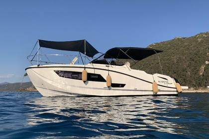 Location Bateau à moteur Quicksilver Activ 875 Sundeck Ajaccio