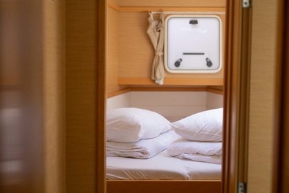 Lagoon 39 - 4 + 2 cab. - Vertigo - 2017.