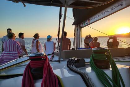 Luxury Catamaran Experience in Mykonos: Lagoon 400s2 (2016)