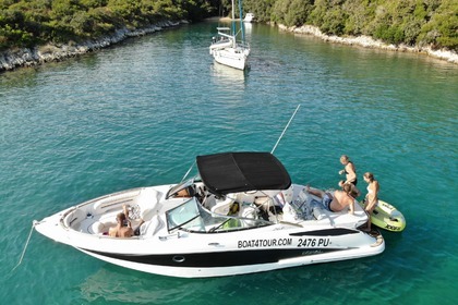 Hire Motorboat Doral 265 Elite Bowrider Pula