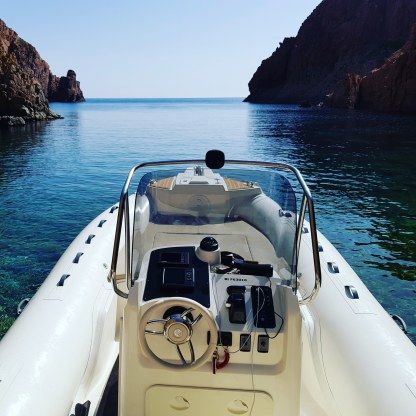 Location Semi-rigide Capelli Tempest 700 L'Île-Rousse