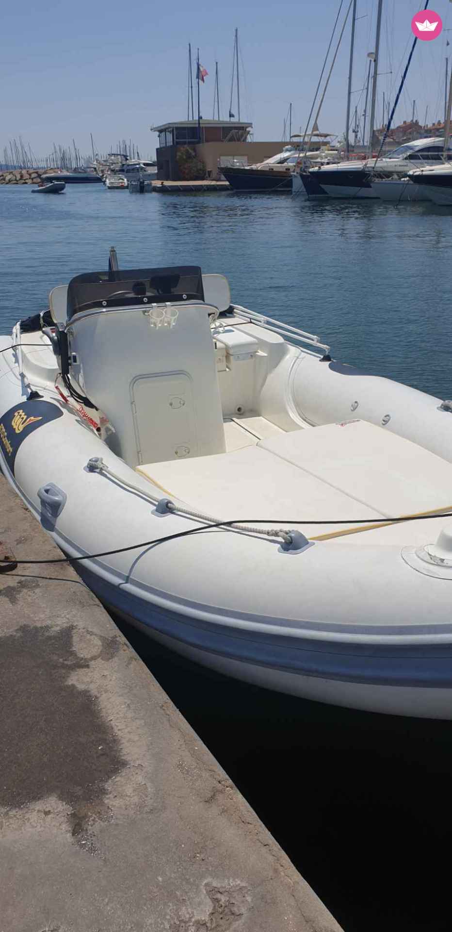 Motonautica 570 Comfort in Hyères for rental