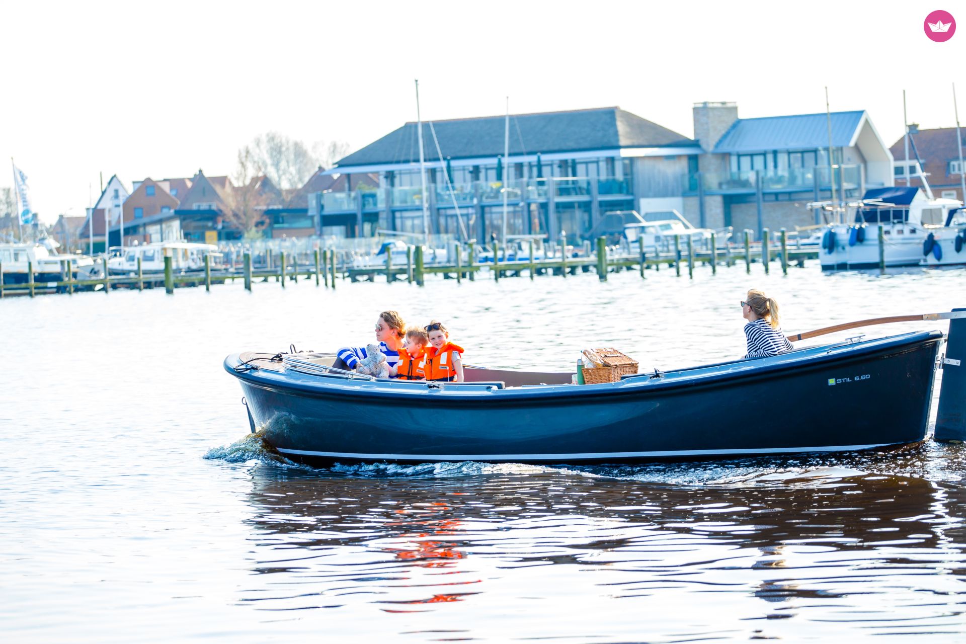 Bateau à moteur Stil 660