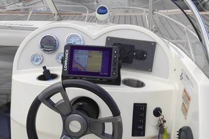 Quicksylver 555 Activ Cabin 115 CV