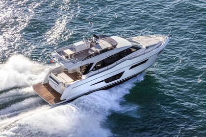 Noleggio Yacht Ferretti Yachts Group Ferretti Yachts 500 - 3 + 1 cab San Cassiano