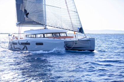 Czarter Katamaran Excess Excess 15 - 6 + 2 cab. Trogir