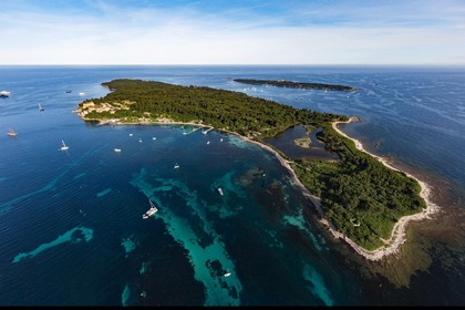 Welcome to our yacht