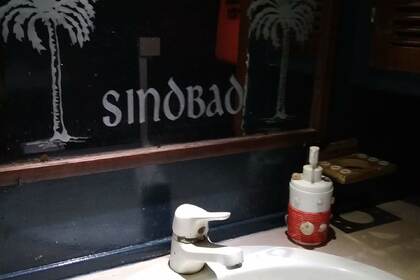 AN AMAZING  SAILING CRUISE FROM ATHENS TO GREEK ISLANDS