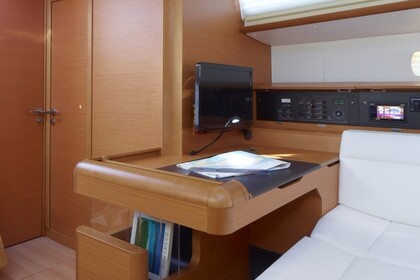 Location Voilier JEANNEAU SUN ODYSSEY 519 Saint-Mandrier-sur-Mer