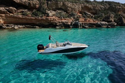 Hyra båt Motorbåt Quicksilver Activ 605 Sundeck Santa Eulalia del Río