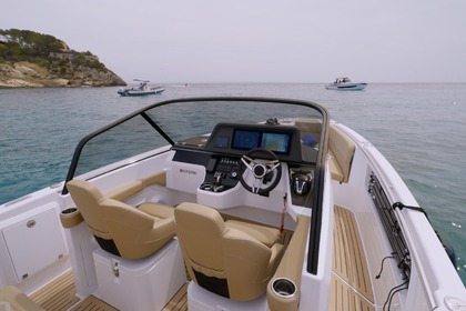 Alquiler Lancha Sterk 31RC Puerto de Pollensa