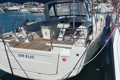 Miete Segelboot Bénéteau Oceanis 51.1 - 5 + 1 cab. Marina di Portorosa