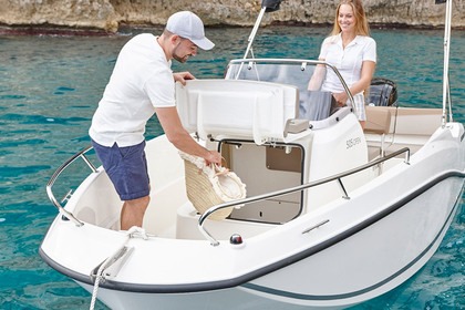 Without licence - B520 'Neptuno' - 5 personnes