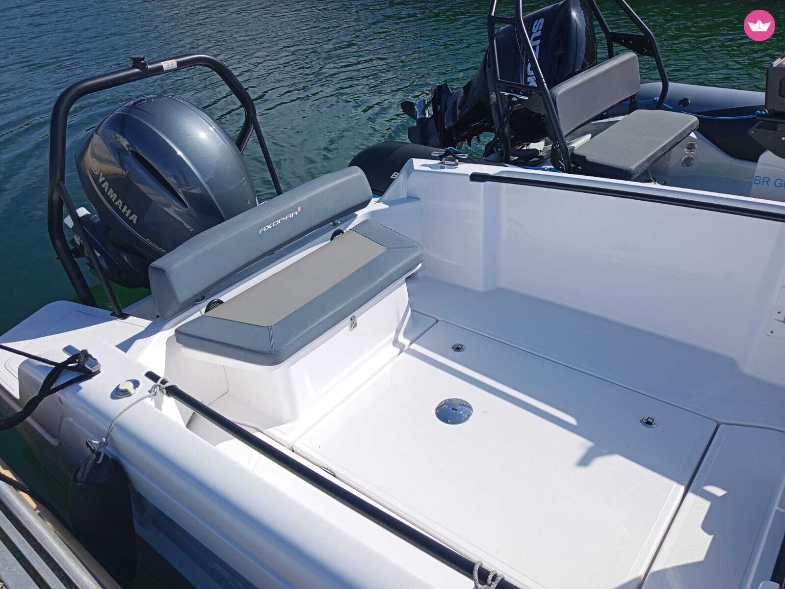 Bateau à moteur Axopar 22 SPYDER 175cv 7