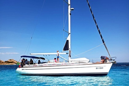 Escursione giornaliera in barca a vela a la maddalena