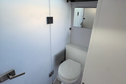 Axopar 37 XC Cross Cabin