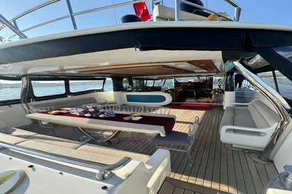 Bosphorus Yacht Tour: A Voyage Through Istanbul's Majesty