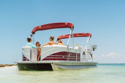 Hire Motorboat Berkshire Luxury Clearwater Beach