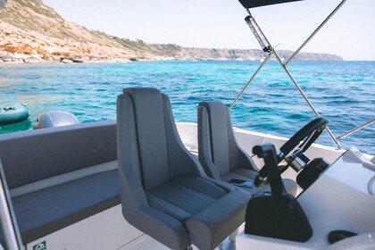 Hyra båt Motorbåt PACIFIC CRAFT 625 Ca'n Pastilla