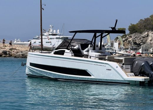 Афины Motorboat Salpa Avantgarde 35 alt tag text